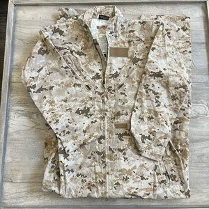 S.O.C. poly-cotton twill 27/P Flyers Coverall desert digital camouflage pattern.